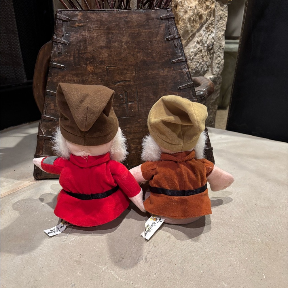Snow White’s Seven DWARF’s  Disney World Resort Plush Toys - Picture 9 of 11